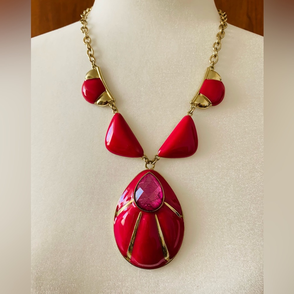 Beautiful Gold Hot coral necklace.